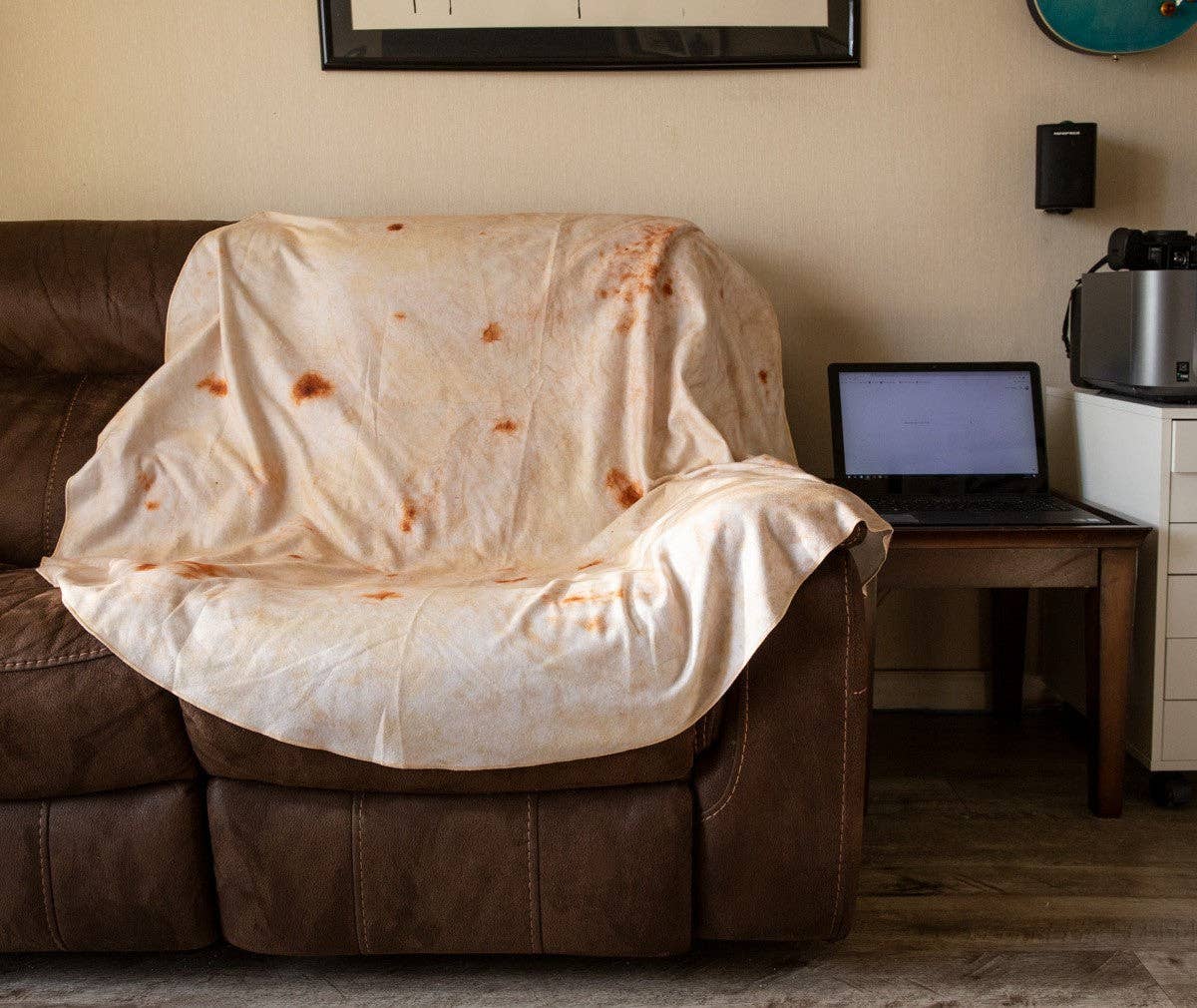 Realistic Tortilla Throw - Novelty Blanket