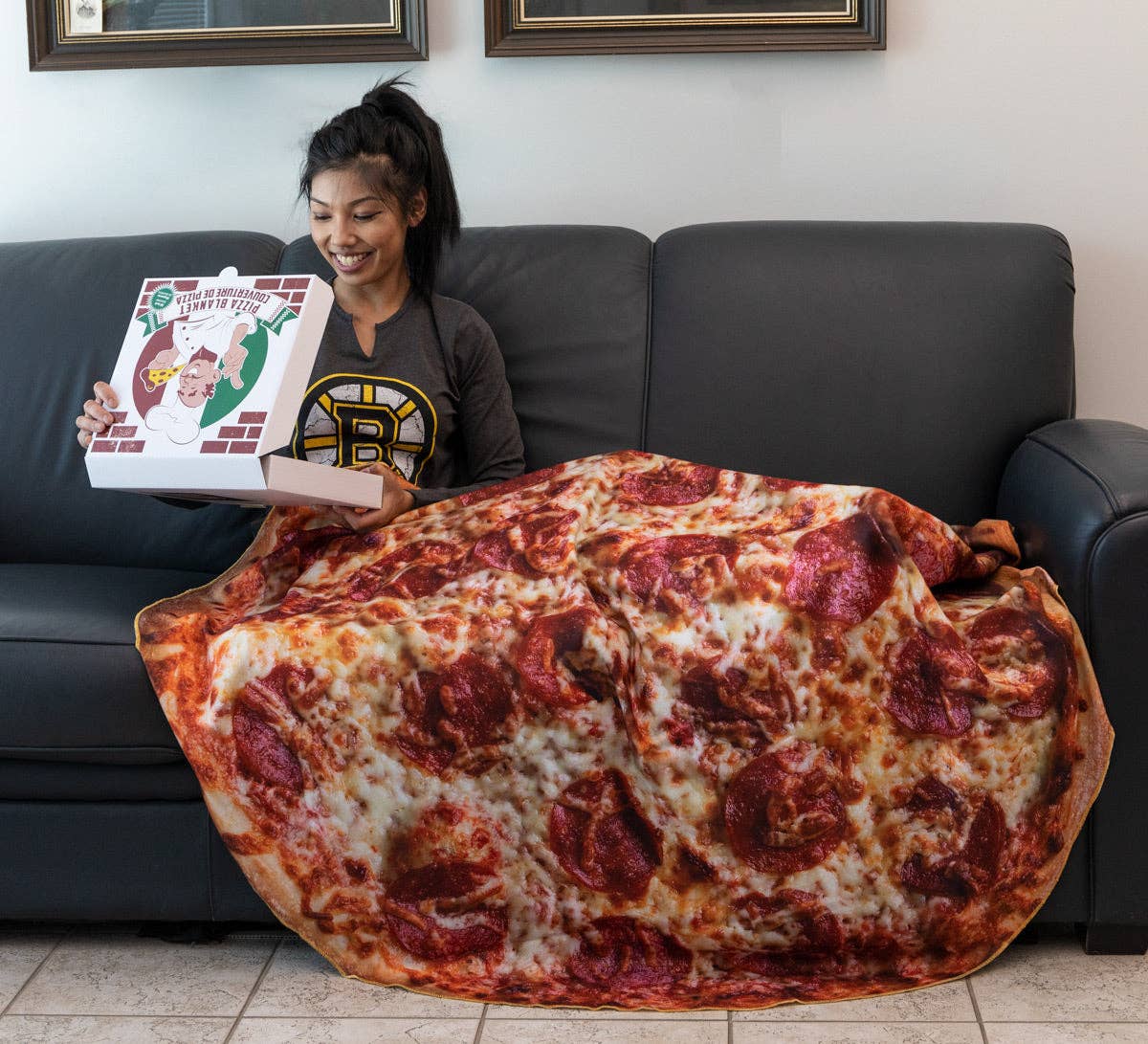 Realistic Pizza Throw - Novelty Blanket